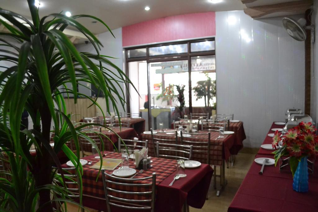 Hotel Atithi International Katra  Zewnętrze zdjęcie