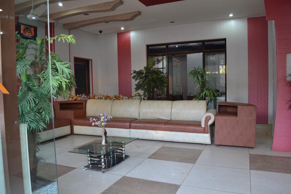 Hotel Atithi International Katra  Zewnętrze zdjęcie