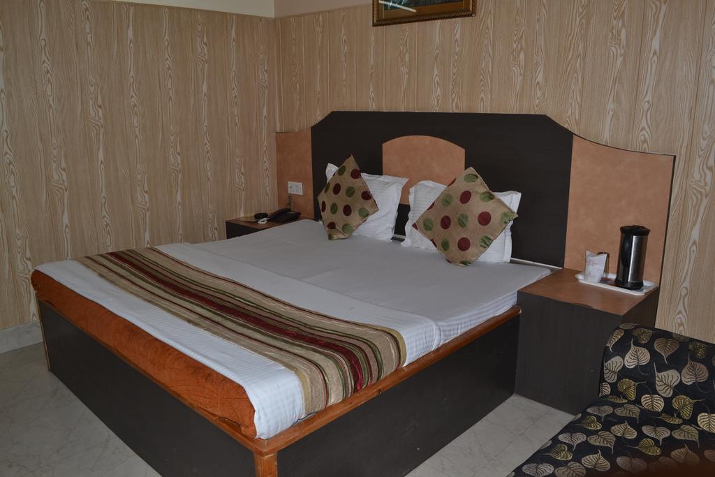 Hotel Atithi International Katra  Pokój zdjęcie